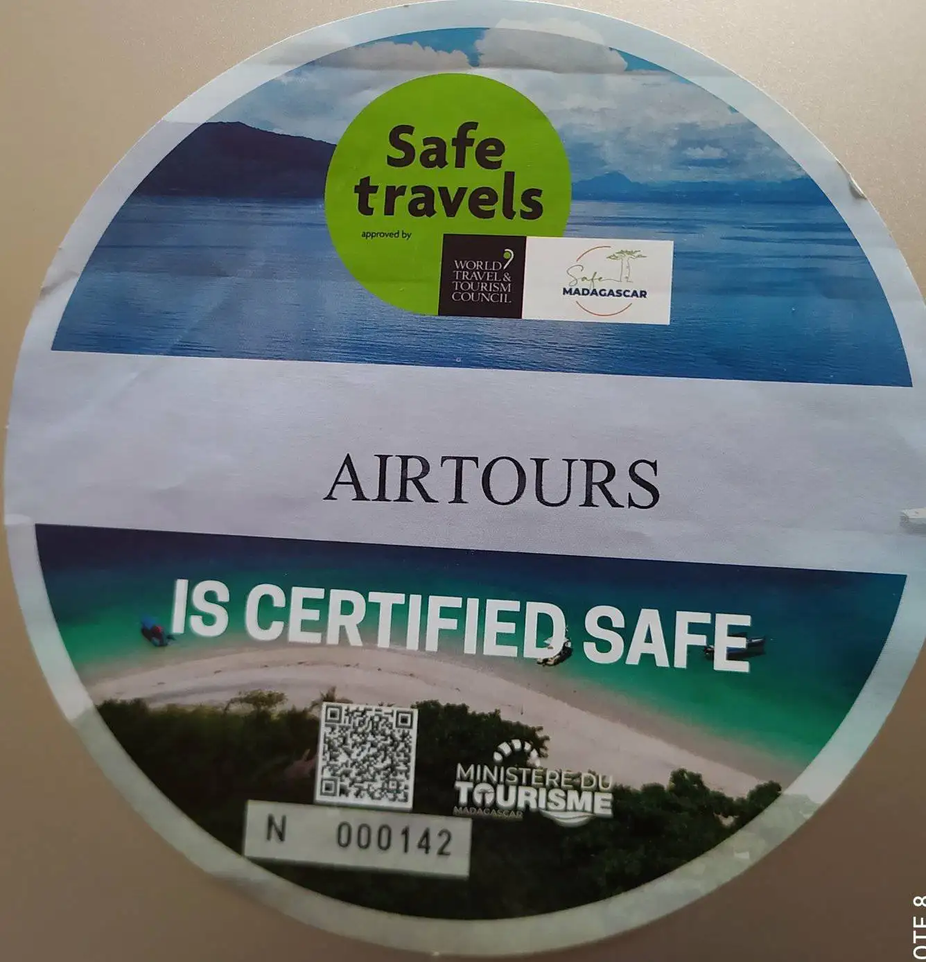 Logo safe travel airtours